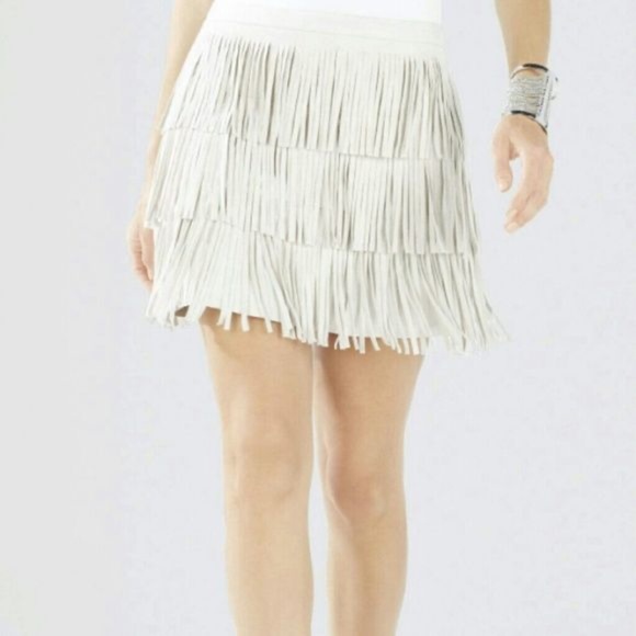 NWOT  BCBG Max Azria  FRINGED MINI SKIRT, SIZE 6 - Picture 5 of 5